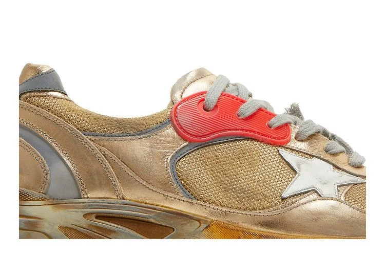 Krossovki-Golden-Goose-Dad-Star-Gold-1