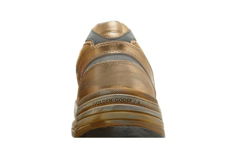Krossovki-Golden-Goose-Dad-Star-Gold-6