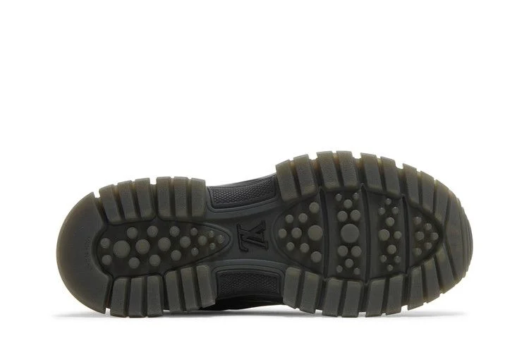 Krossovki-Louis-Vuitton-Trail-2054-Sneaker-Black-Iridescent-3
