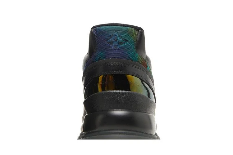 Krossovki-Louis-Vuitton-Trail-2054-Sneaker-Black-Iridescent-6