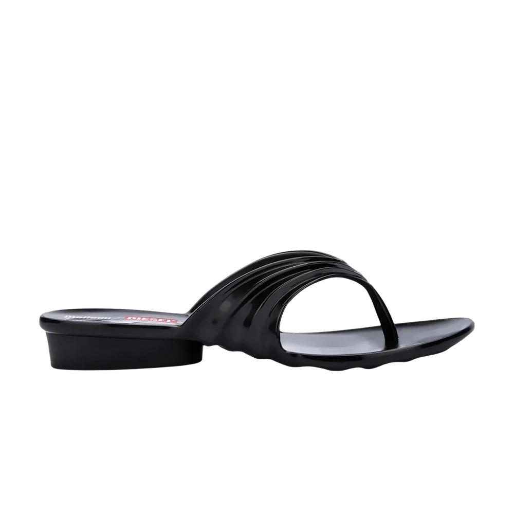 Krossovki-Melissa-X-Diesel-Wmns-Quantum-Flip-Flop-Black