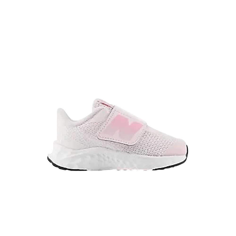 Krossovki-New-Balance-Arishi-HL-I-Pink-Salt