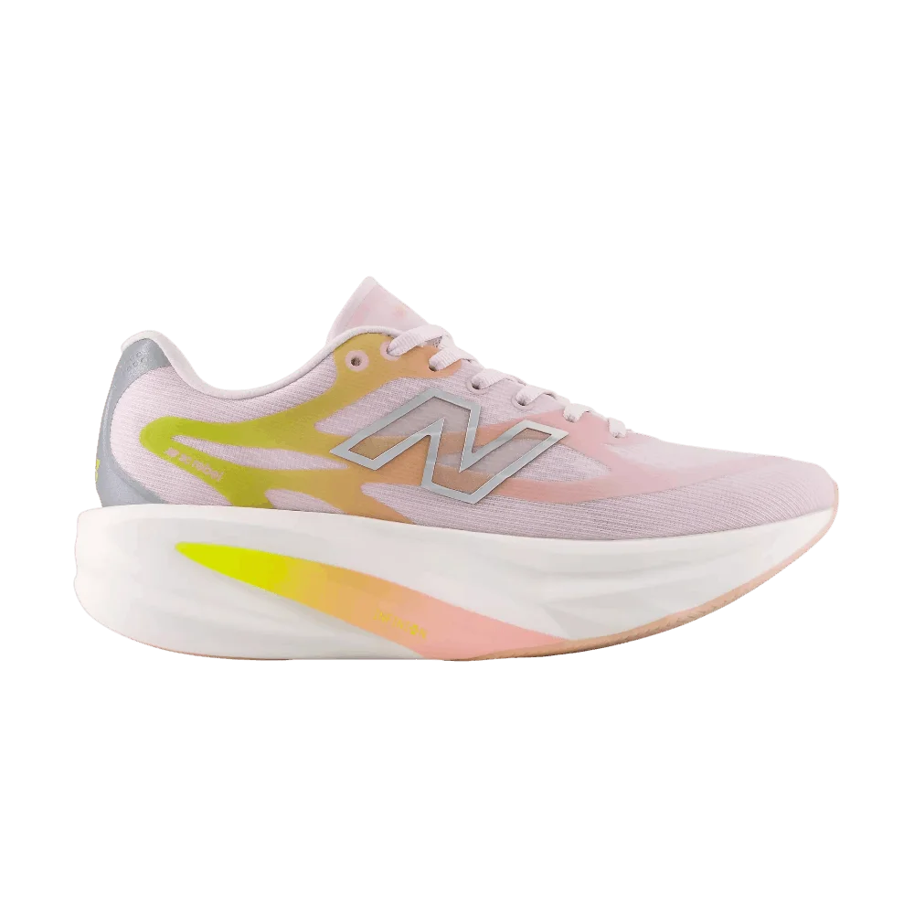 Krossovki-New-Balance-Wmns-Supercomp-Rebel-Pink-Chalk