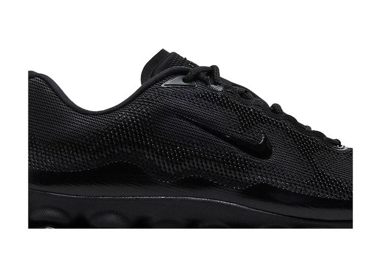 Krossovki-Nike-Air-Liquid-Max-Triple-Black-1