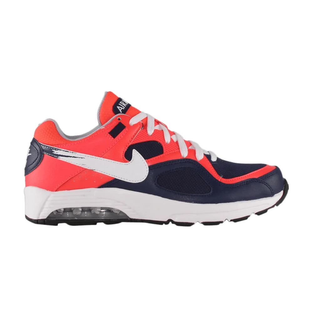 Krossovki-Nike-Air-Max-Go-Strong-Essential
