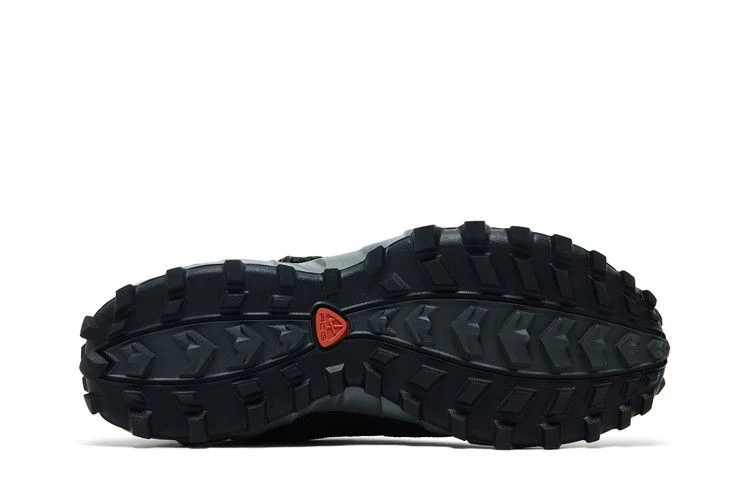 Krossovki-Nike-Air-Phassad-ACG-Anthracite-Iron-Grey-3