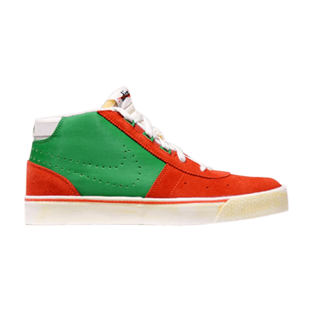 Krossovki-Nike-Hachi-ND-QS-High-Team-Orange-Victory-Green