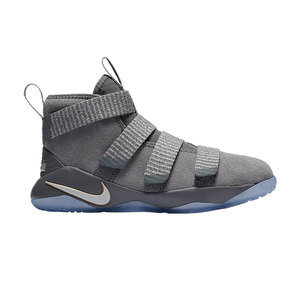 Krossovki-Nike-LeBron-Soldier-11-PS-Cool-Grey-Platinum