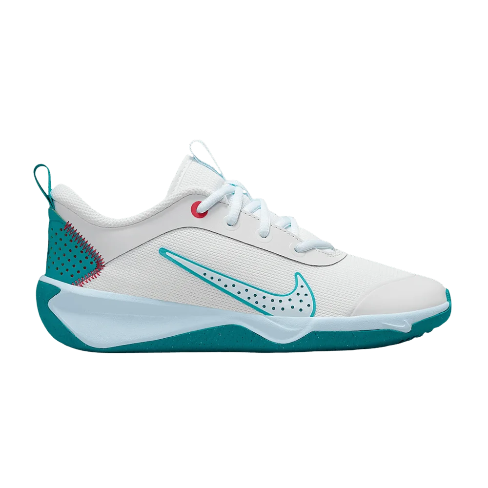 Krossovki-Nike-Omni-Multi-Court-Indoor-Court-GS-Off-White