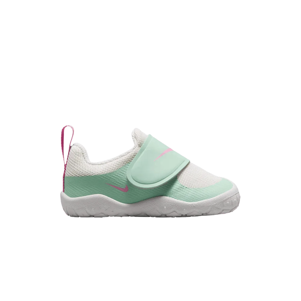 Krossovki-Nike-Swoosh-1-Essential-TD-Sail-Arctic-Green-Summit-White-Pink-Rise