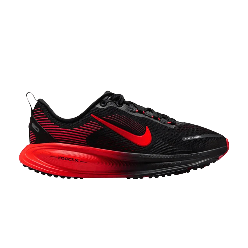 Krossovki-Nike-Vomero-18-GS-Black-University-Red-Anthracite-Bright-Crimson