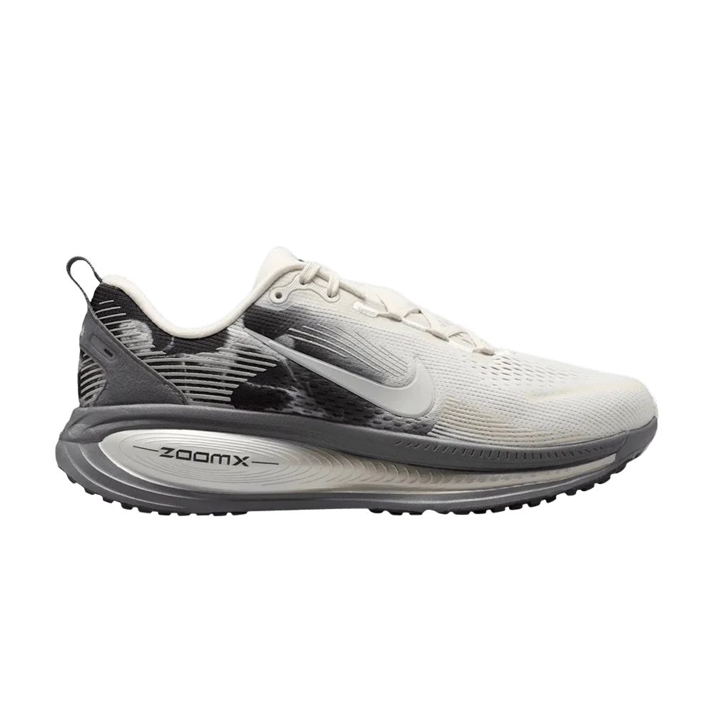 Krossovki-Nike-Vomero-18-White-Grey