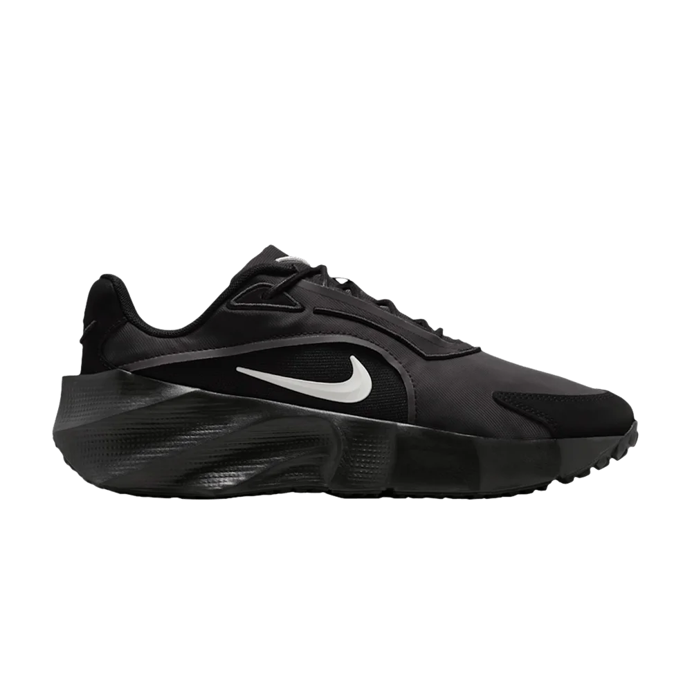 Krossovki-Nike-Wmns-Aura-Edge-Black-Summit-White
