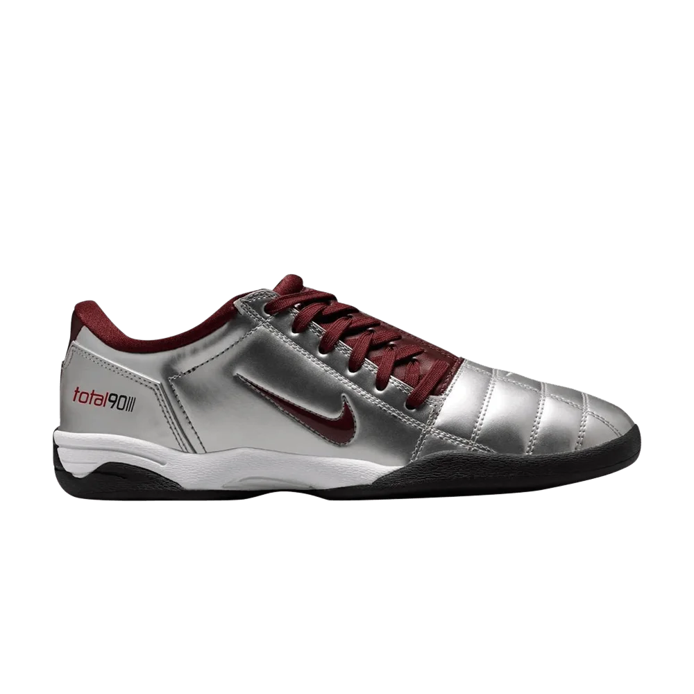 Krossovki-Nike-Wmns-Total-90-Metallic-Silver-Burgundy-Crush-White