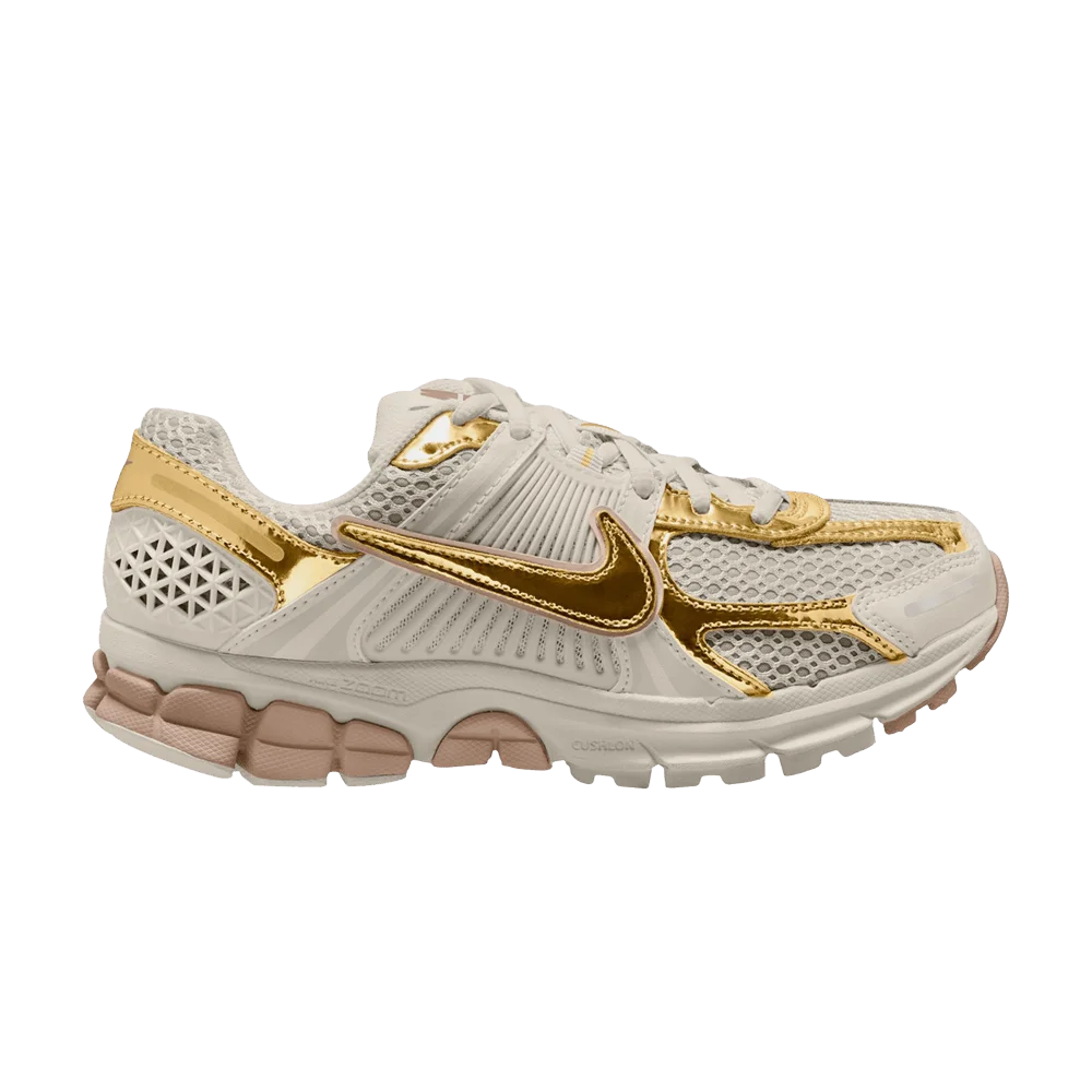 Krossovki-Nike-Wmns-Zoom-Vomero-5-Light-Orewood-Brown-Metallic-Gold