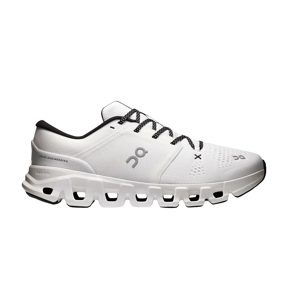 Krossovki-ON-Cloud-X-5-White-Black