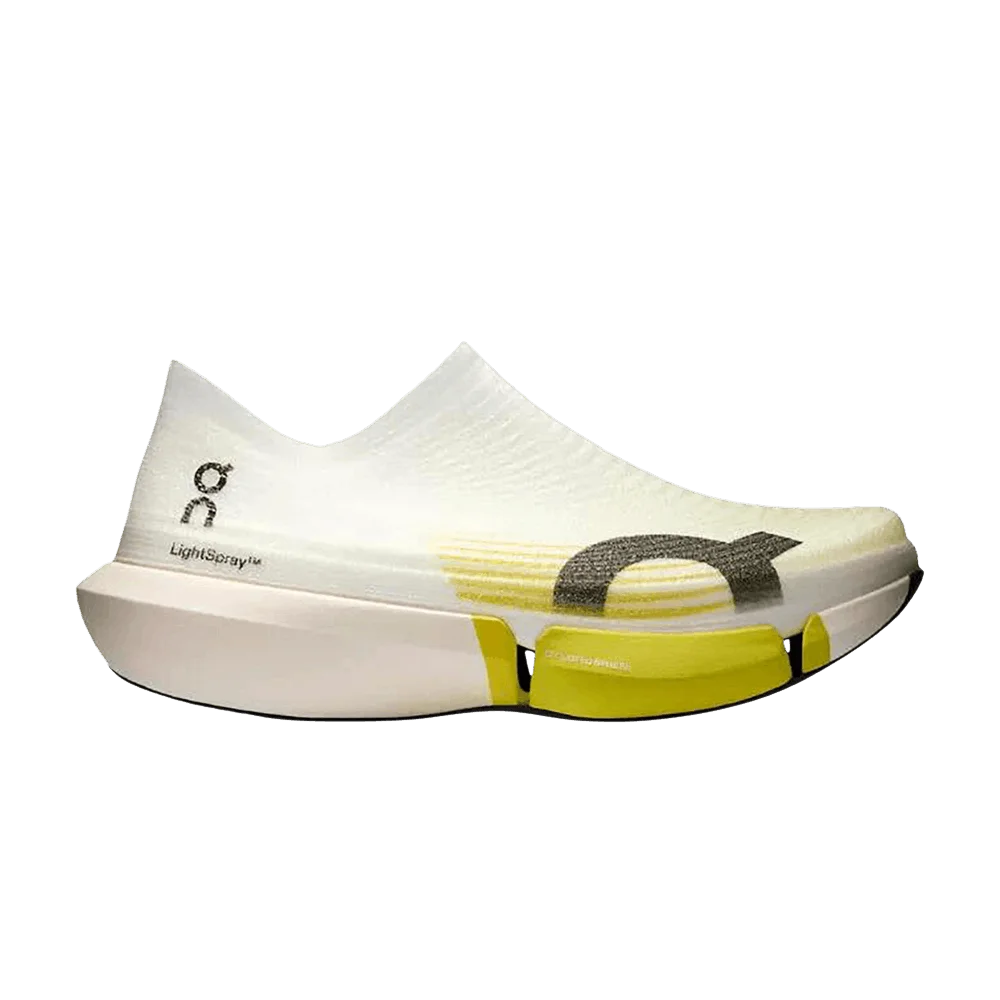 Krossovki-ON-Cloudboom-Strike-2-Lightspray-White-Lime