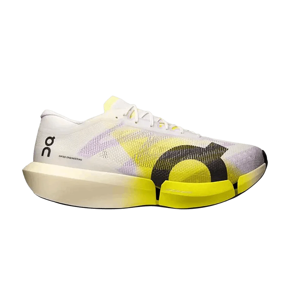 Krossovki-ON-Cloudboom-Strike-2-White-Lime