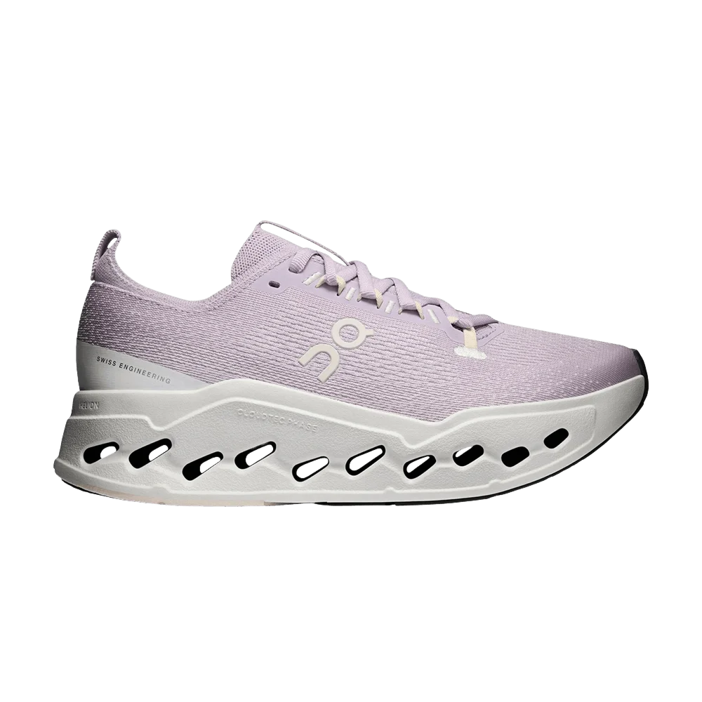 Krossovki-ON-Wmns-Cloudsurfer-Max-Foxglove-Ivory