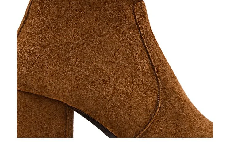 Krossovki-Saint-Laurent-Wmns-Betty-Booties-Land-1
