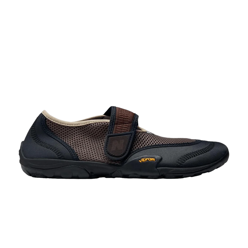 Krossovki-Tokyo-Design-Studio-x-New-Balance-MT2-Cortado
