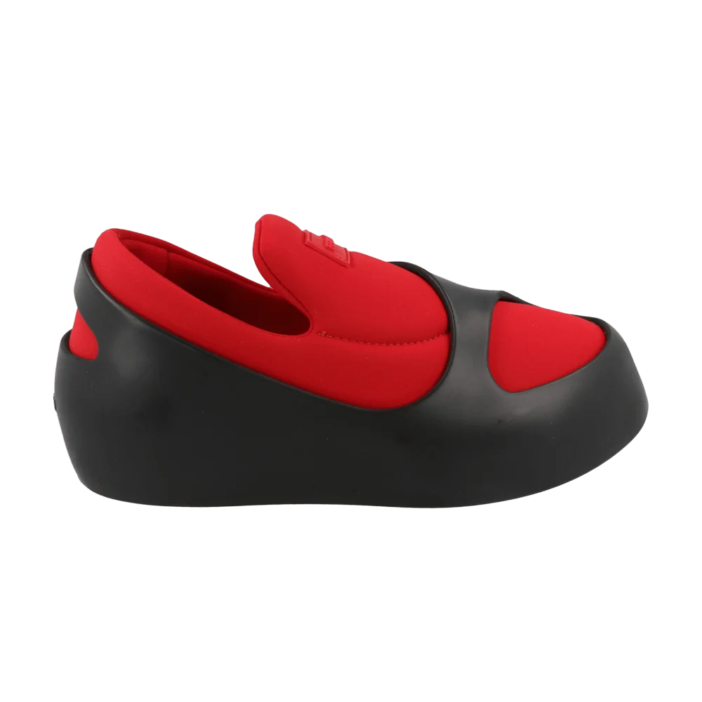 Krossovki-Wmns-Ferragamo-Lunar-Paneled-Slip-On-Sneaker-Red