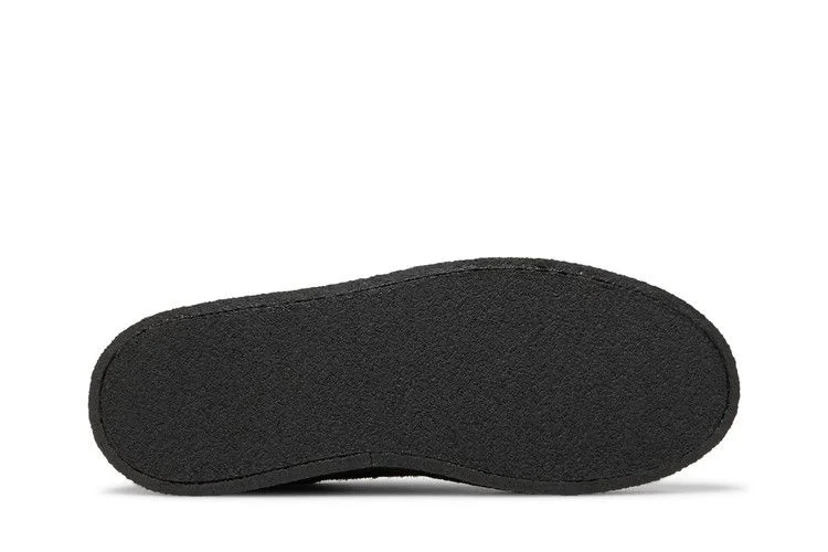 Krossovki-Yeezy-Season-6-Crepe-Sneaker-Black-3