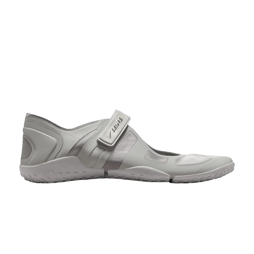 Sandalii-NikeSKIMS-Wmns-Air-Rift-Night-Silver