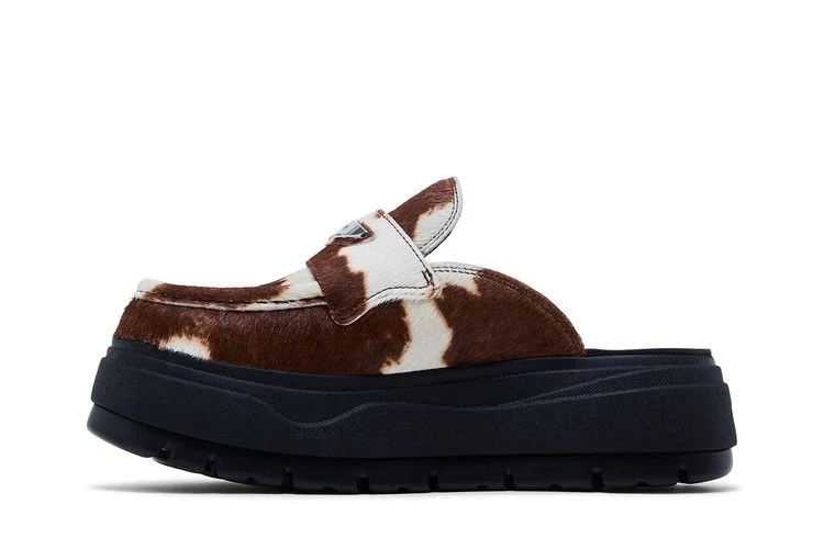 Tapochki-Air-Jordan-Wmns-Jordan-Mule-Cow-Print-2