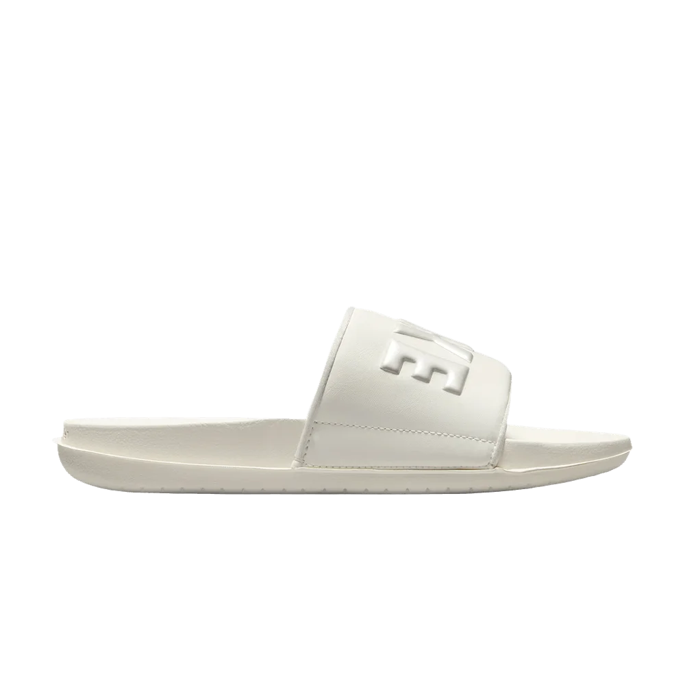 Tapochki-Nike-Wmns-Offcourt-Slide-Sail-White-Metallic-Silver