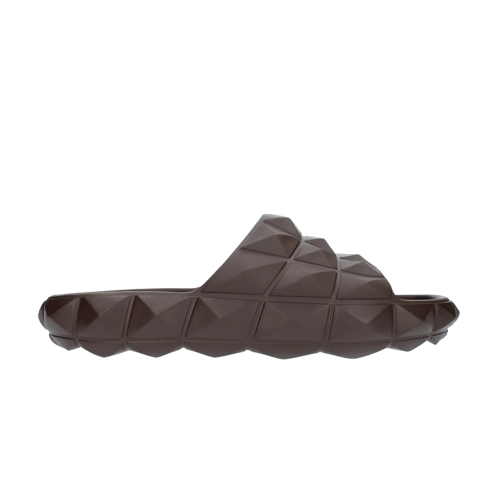 Tapochki-Valentino-Roman-Stud-Turtle-Slide-Fondant