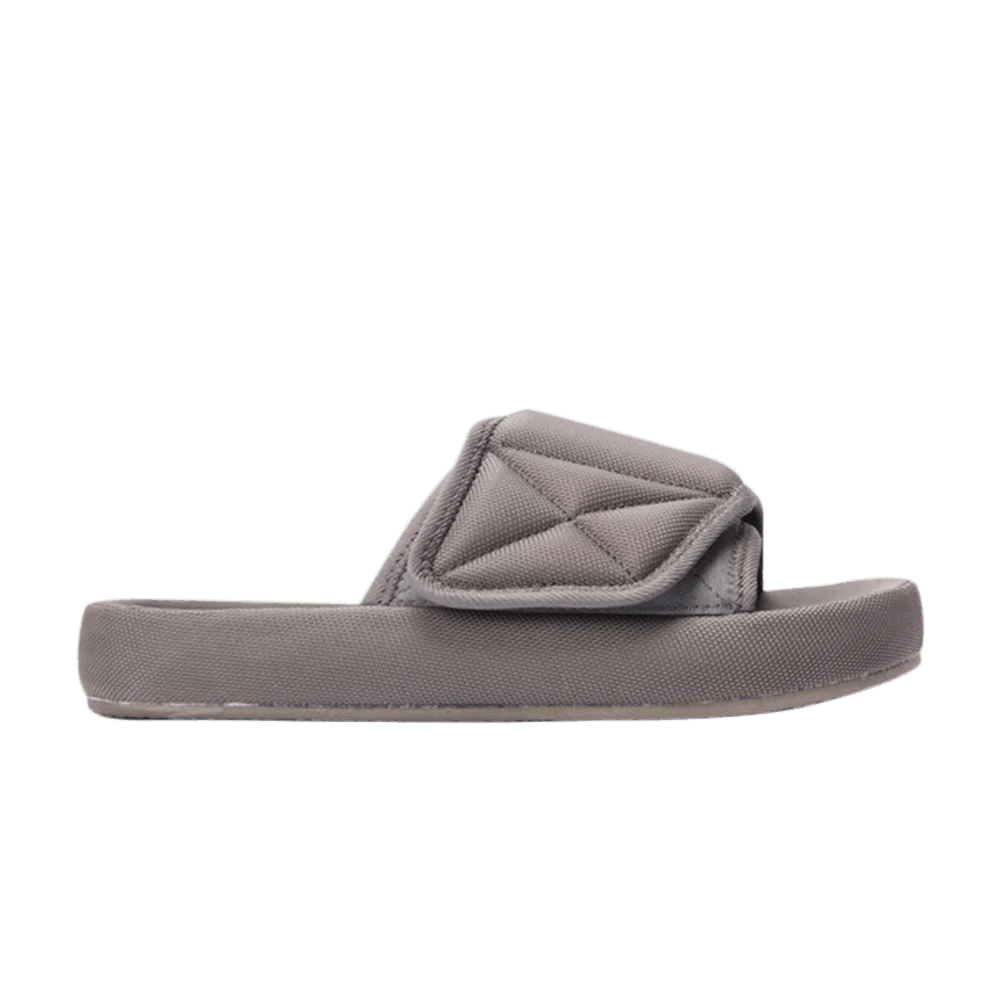 Tapochki-Yeezy-Season-6-Nylon-Slipper-Graphite