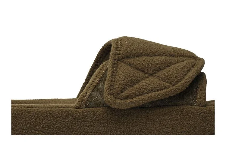 Tapochki-Yeezy-Season-7-Fleece-Slide-Trench-1