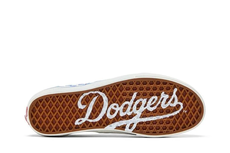 Kedy-Vans-Skate-Era-Los-Angeles-Dodgers-Classic-Blue-3