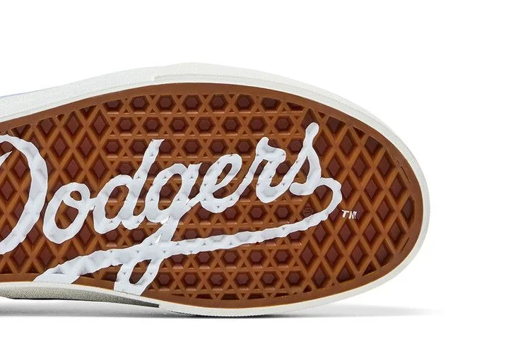 Kedy-Vans-Skate-Era-Los-Angeles-Dodgers-Classic-Blue-4