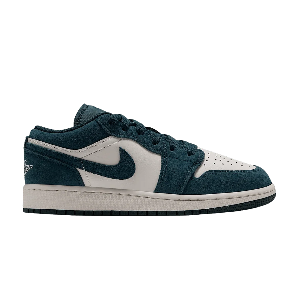 Krossovki-Air-Jordan-1-Low-GS-Midnight-Spruce-Pale-Ivory-Light-Orewood-Brown-