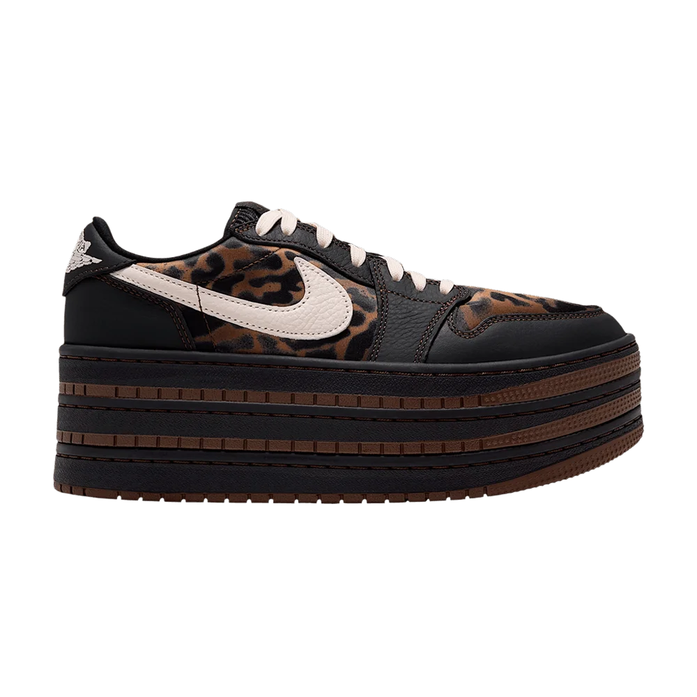 Krossovki-Air-Jordan-Wmns-1-Triple-Stack-Black-Cacao-Wow-Chalk-