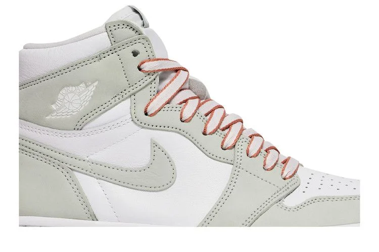 Krossovki-Wmns-Air-Jordan-1-Retro-High-OG-Seafoam-1
