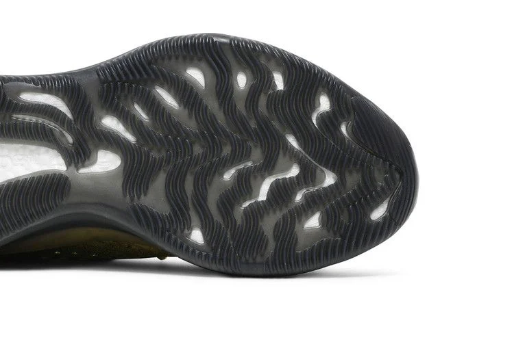 Krossovki-adidas-Yeezy-Boost-380-Hylte-4