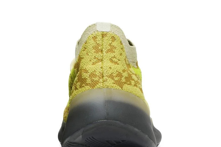 Krossovki-adidas-Yeezy-Boost-380-Hylte-6